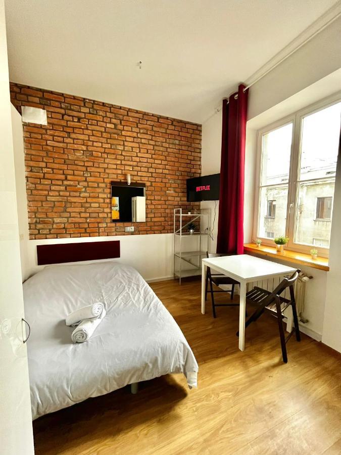 Bezagenta Rooms Centrum ワルシャワ エクステリア 写真