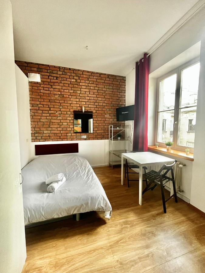 Bezagenta Rooms Centrum ワルシャワ エクステリア 写真