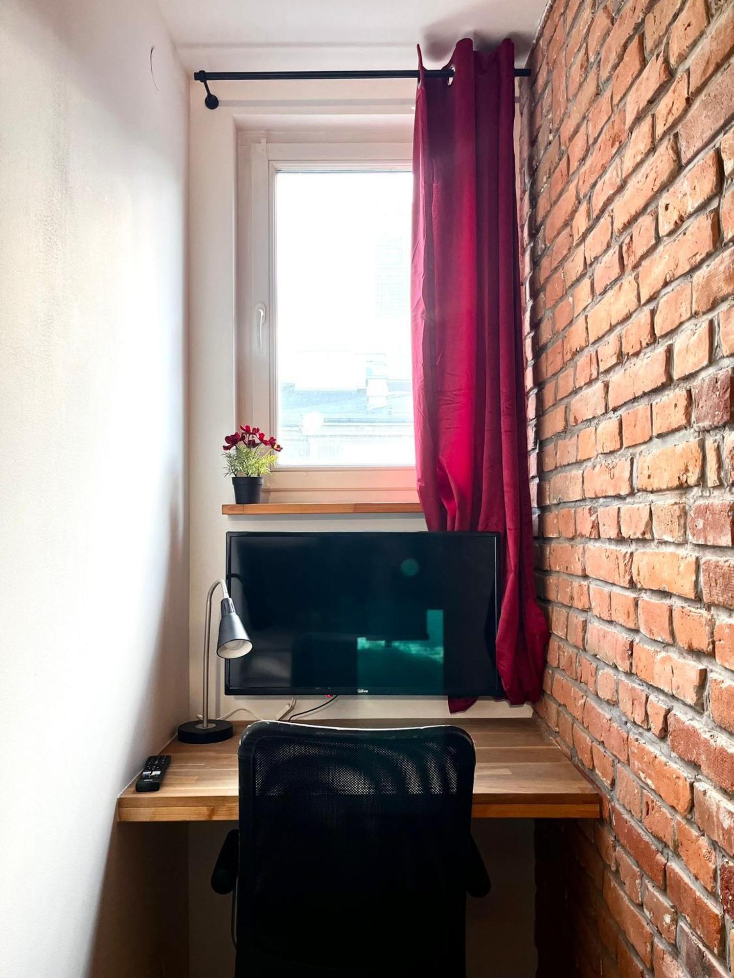 Bezagenta Rooms Centrum ワルシャワ 部屋 写真