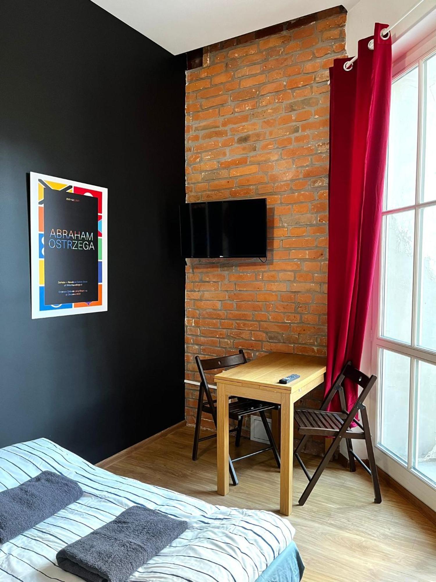 Bezagenta Rooms Centrum ワルシャワ 部屋 写真